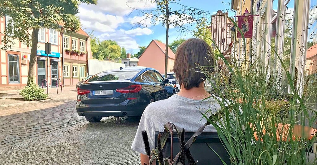 Parken oder sitzen – das ist hier die Frage.