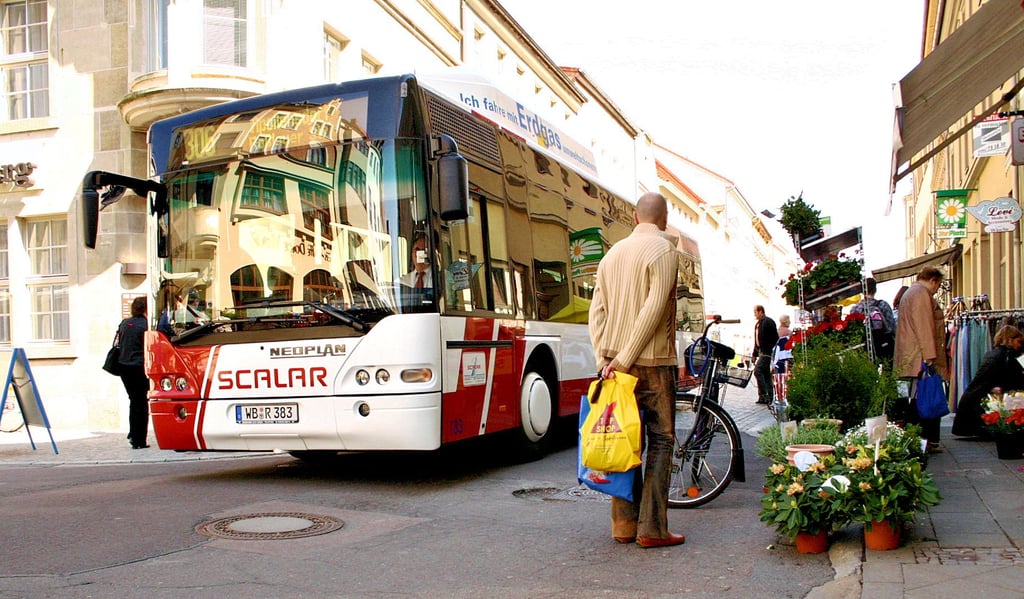 Ein Bild aus vergangenen Tagen: Erdgasbus von Scalar in der Wittenberger Altstadt