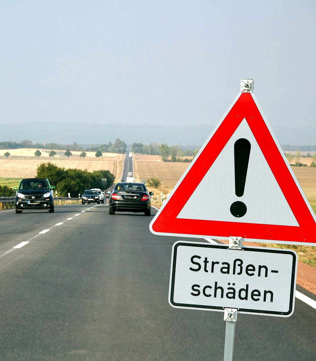 Die B 81 weist zwischen Halberstadt und Wilhelmshöhe nach einer vierwöchigen Sanierung bauliche Mängel auf, bestätigte jetzt die zuständige Landesstraßenbaubehörde.