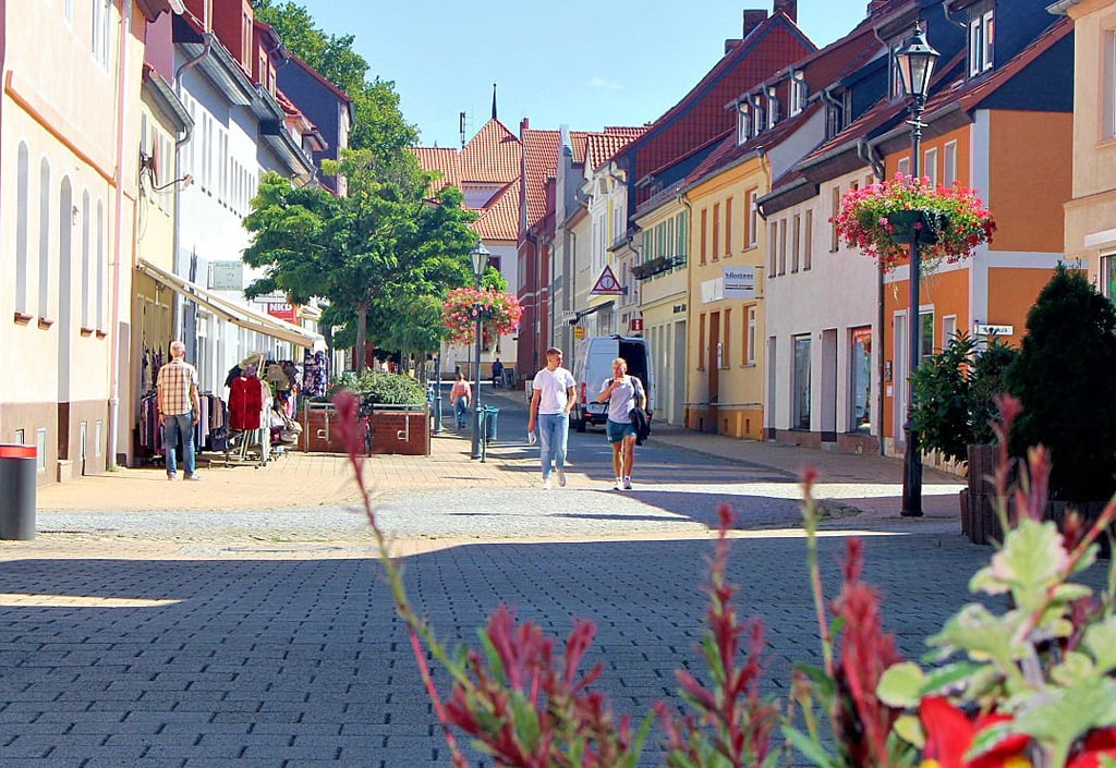 Ist Oschersleben unattraktiv? Oft sind in der Innenstadt nur wenige Menschen anzutreffen.