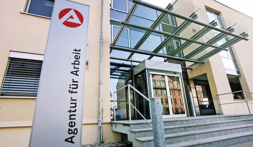 Bei der Bitterfelder Agentur für Arbeit haben sich im August mehr Menschen gemeldet.