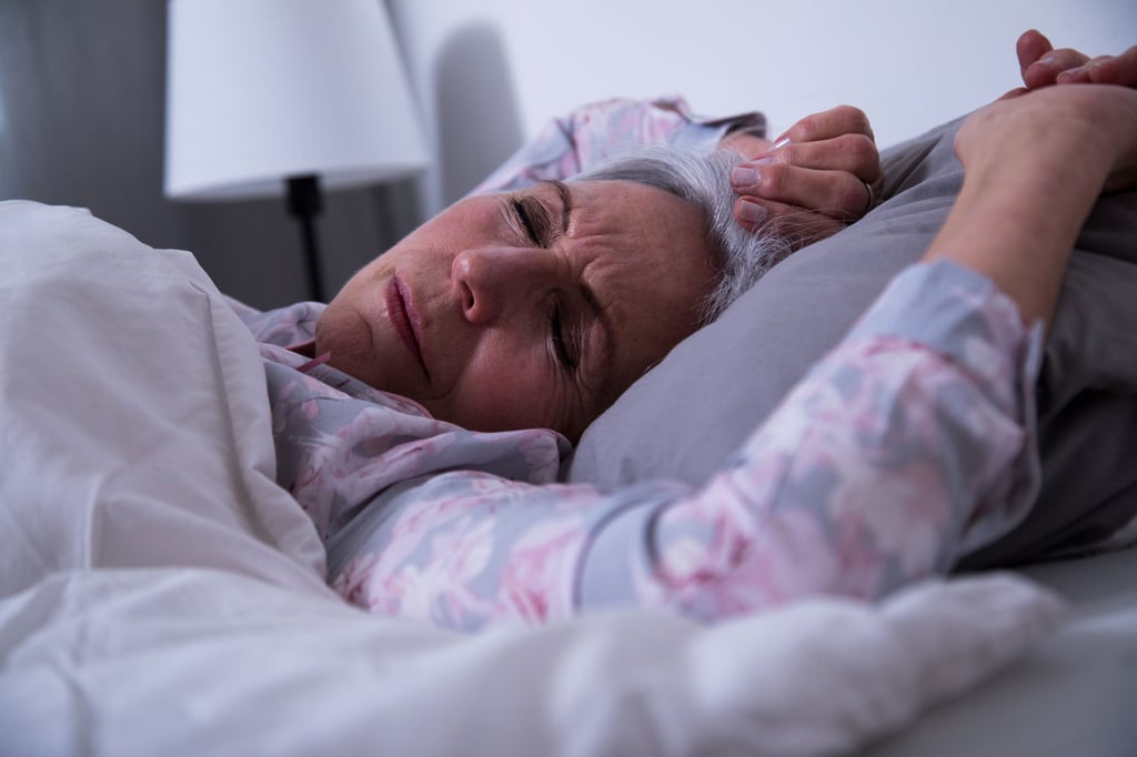 Schläfrigkeit ist ein typisches Symptom von Enzephalitis.