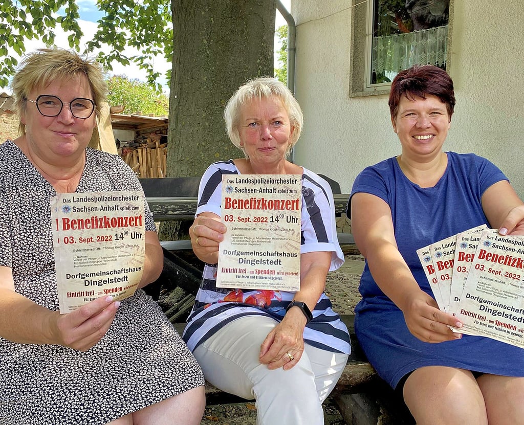 Kathrin Kube, Christine Rütting und Hanka Veckenstedt (von links) freuen sich auf das anstehende Konzert im Dingelstedter Dorfgemeinschaftshaus morgen Nachmittag.