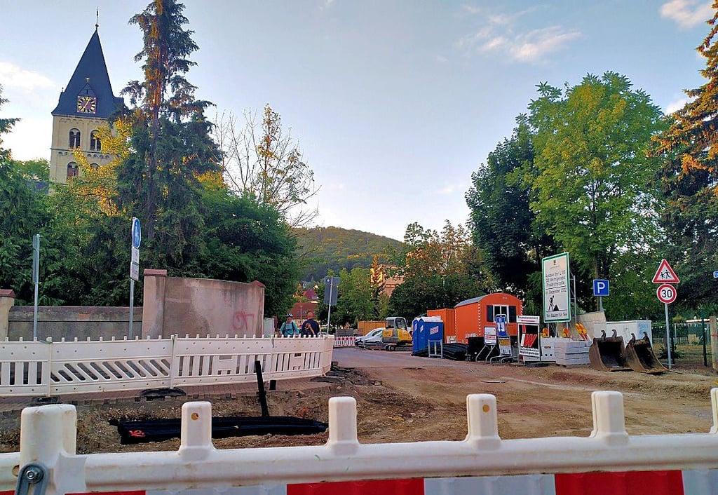 Mit dem Auto können Kinder seit Ende der Sommerferien nicht mehr zur Francke-Grundschule in Wernigerode gebracht werden.