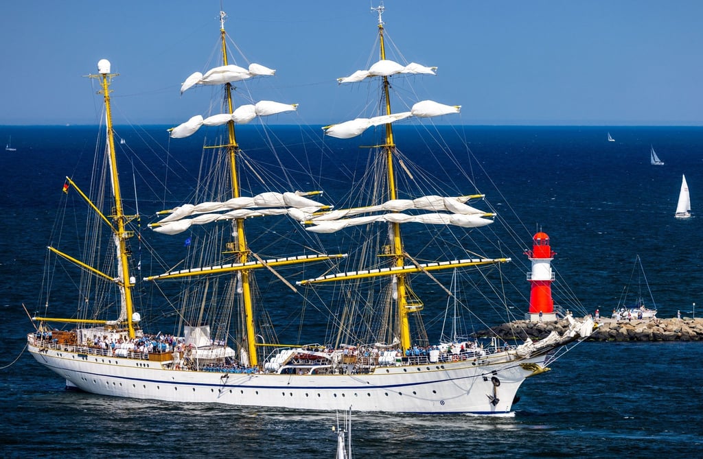 Das Segelschulschiff der Deutschen Marine, die „Gorch Fock“, Mitte August nach einem Törn auf der Ostsee.