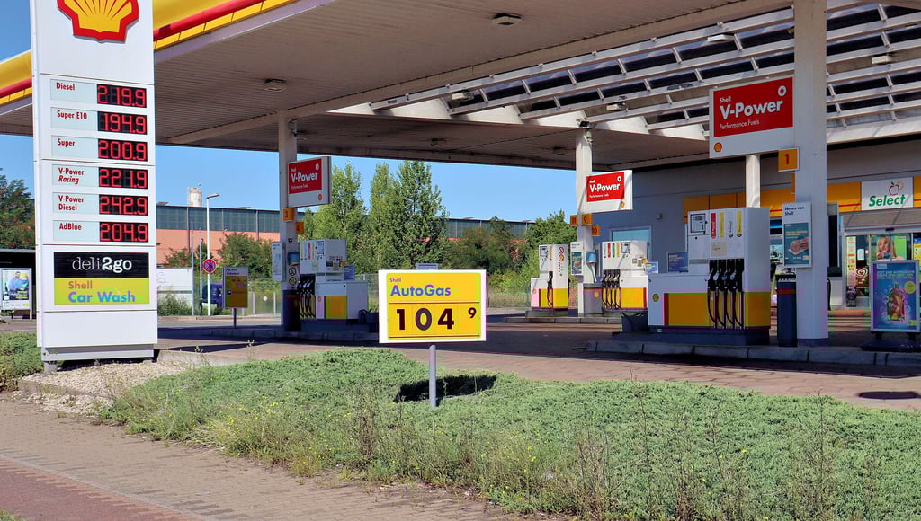 Nach Ende des Tankrabatts sind in Coswig die meisten Tanksäulen wegen der hohen Preise für Kraftstoff zunächst unbenutzt geblieben.