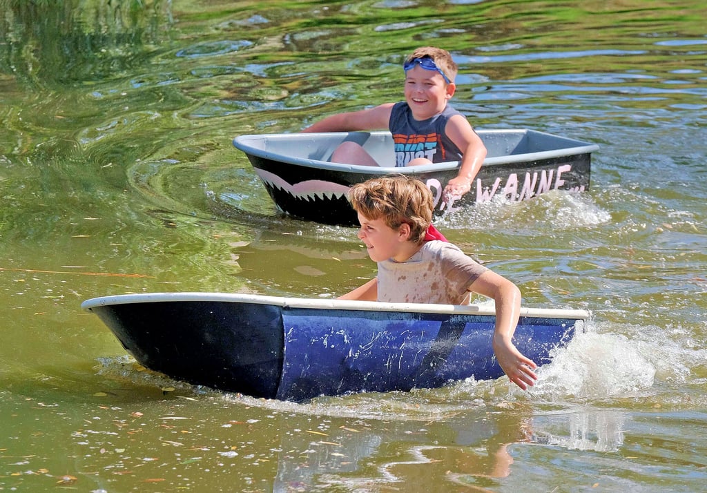 Auf dem Glebitzscher Teich gaben die Wannenkapitäne mächtig Gas.