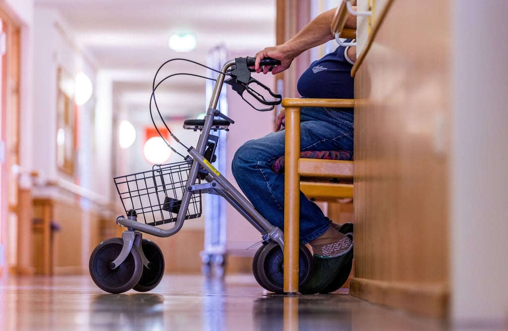 Die meisten Deutschen möchten bei Pflegebedürftigkeit nicht in einem Heim untergebracht werden. Das ergab eine Befragung der Deutsche Stiftung Patientenschutz.