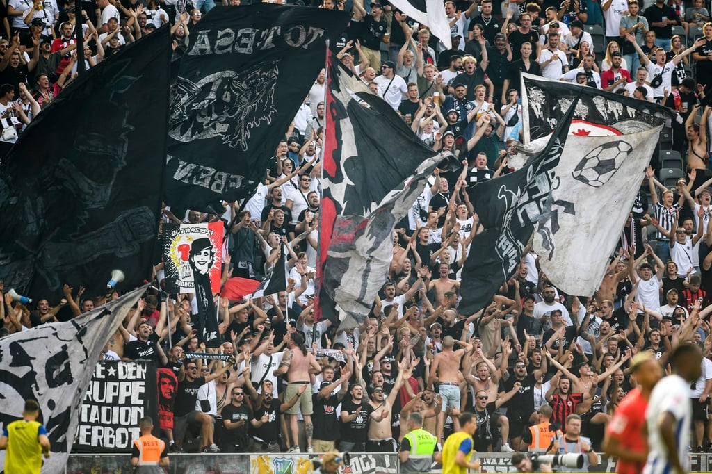 Das Heimdebüt von Eintracht Frankfurt in der Champions League gegen Sporting Lissabon kann vor Fans ausgetragen werden.