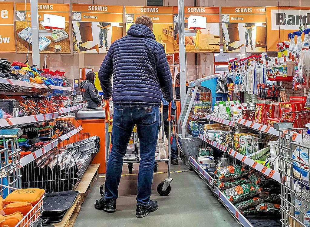 Allein im Baumarkt. manchmal geht so ein Traum auch in Erfüllung. Meist, wenn man am wenigsten damit rechnet.