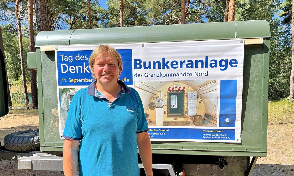 Thomas Wübbenhorst, Besitzer des Bunkers der ehemaligen Grenztruppen in Stendal, erlaubt zum Tag des offenen Denkmals Einblicke in die Militär- und Technikgeschichte.