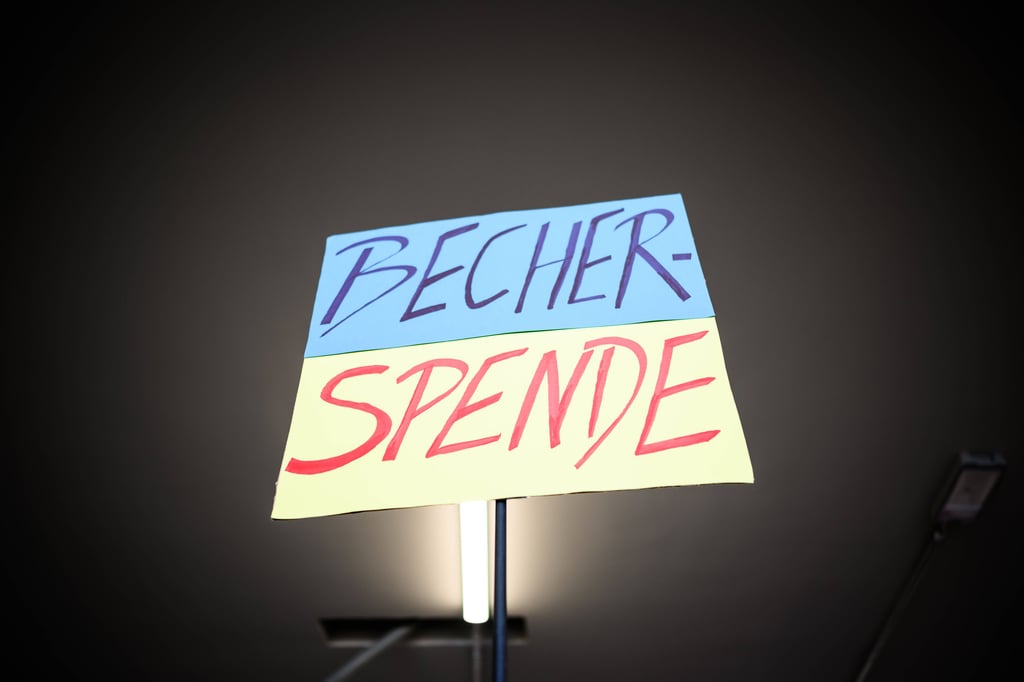 RB Leipzig sammelte in der Vergangenheit schon Becherspenden für die Ukraine-Hilfe.