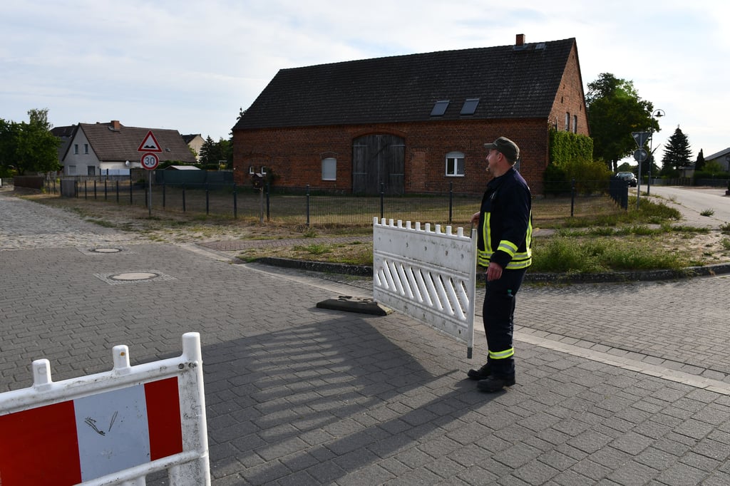 Eine Absperrung im Zuge der Bombenentschärfung in Arendsee.