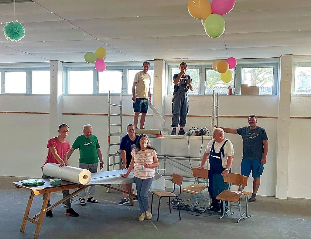 In diesen Tagen werden die letzten Arbeiten in der Mehrzweckhalle beendet.