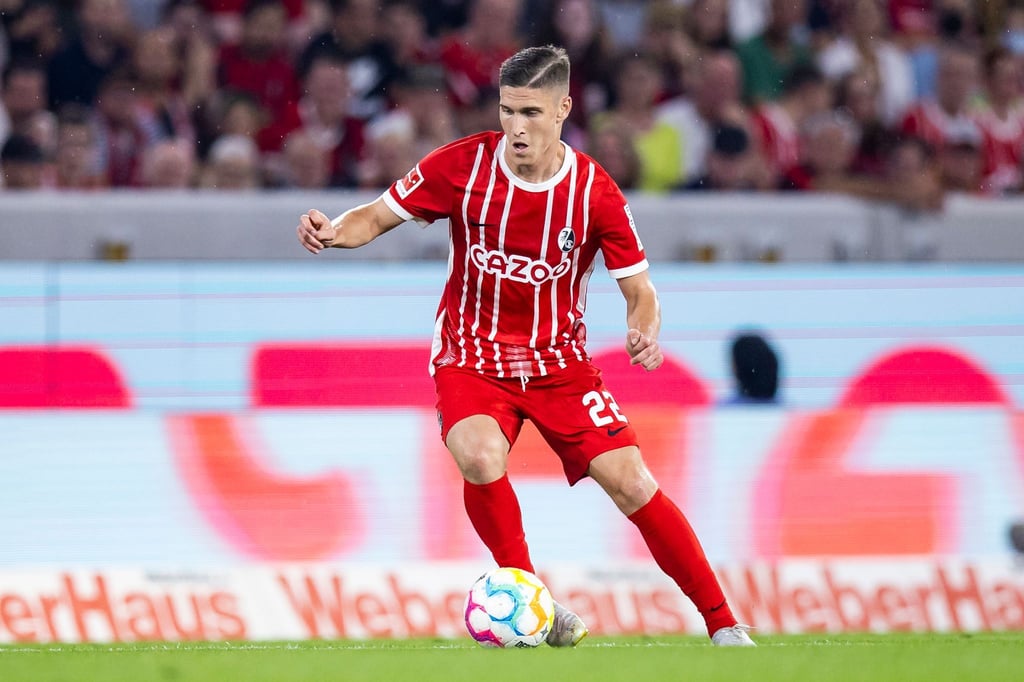 Freiburgs Roland Sallai hat im Spiel gegen Bayer 04 Leverkusen eine Fraktur des linken Augenbodens erlitten.