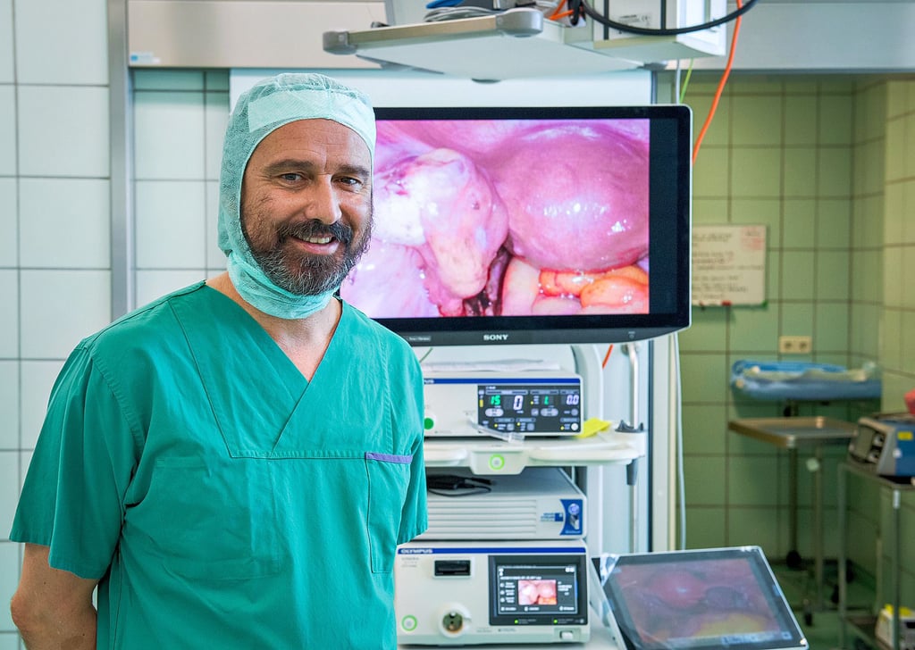 Leitet seit 1. Mai im SRH Klinikum Naumburg die Klinik für Gynäkologie und Geburtshilfe sowie die Endometriose-Klinik: Matthias Rengsberger, Facharzt für Gynäkologie mit der Subspezialisierung Gynäkologische Onkologie.