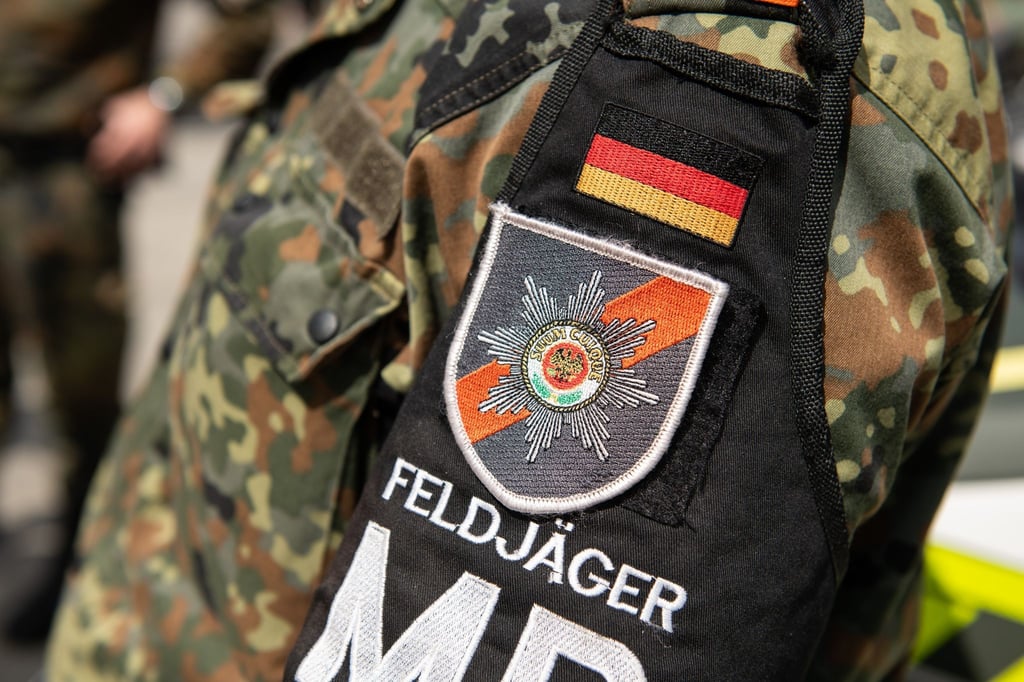 Ein Feldjäger der Bundeswehr.