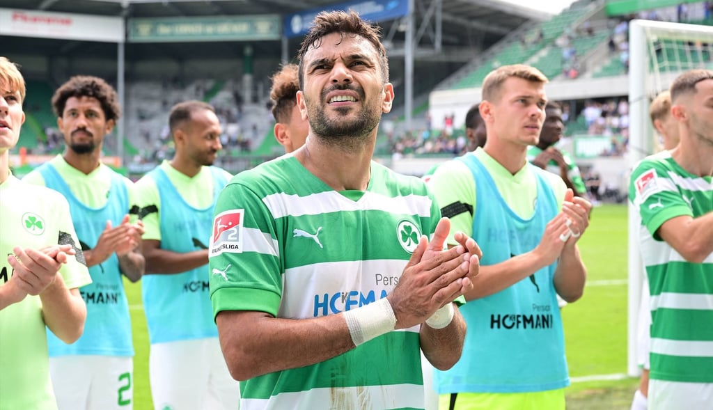 Die Spieler von Greuther Fürth nach dem knappen Unentschieden gegen St. Pauli.
