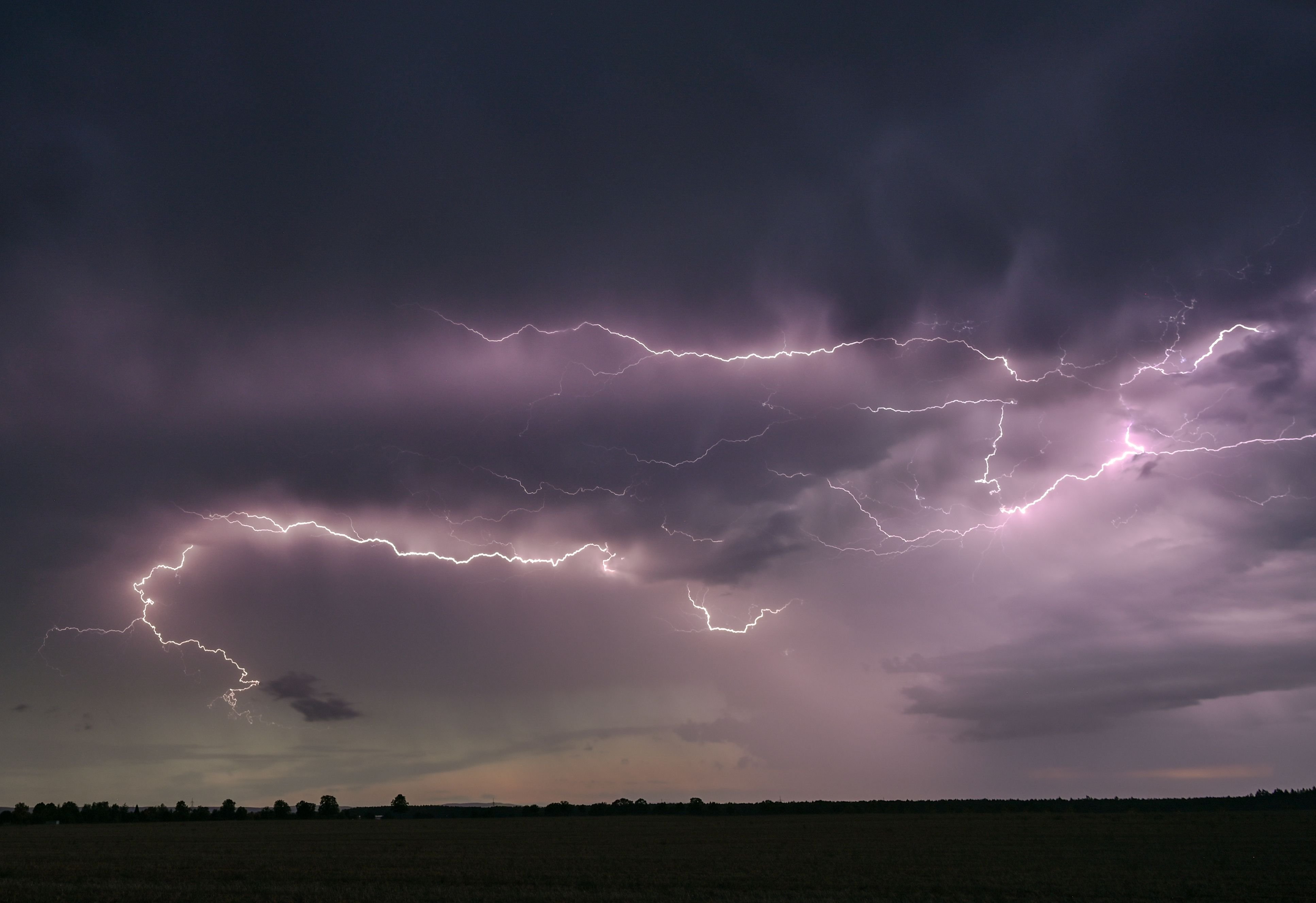 Unwetterwarnung Sachsen-Anhalt: Aktuelle Gewitterwarnungen