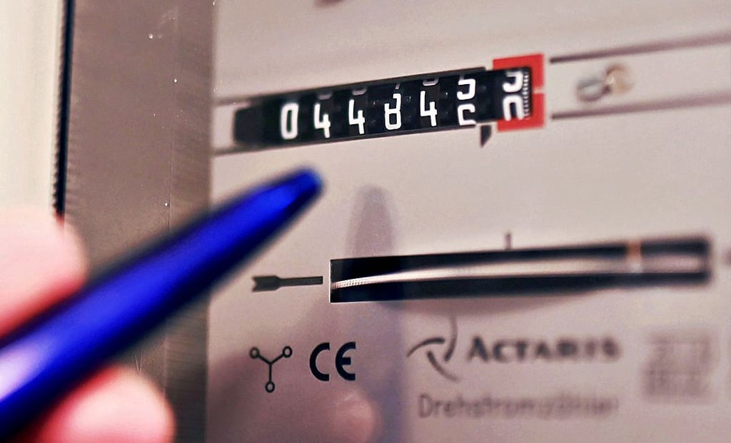 Wie sollte man sich Verhalten, wenn der Energieversorger einem plötzlich kündigt? Diese Frage treibt auch Sven Kuhne aus der Gemeinde Bördeland im Salzlandkreis um - auf ihn kommen nun höhere Kosten zu.