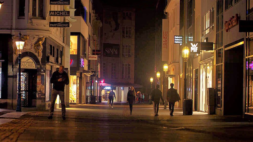 Die Straßenbeleuchtung auf das Nötigste reduzieren. In Burg könnte es demnächst in den Nachtstunden dunkler werden.