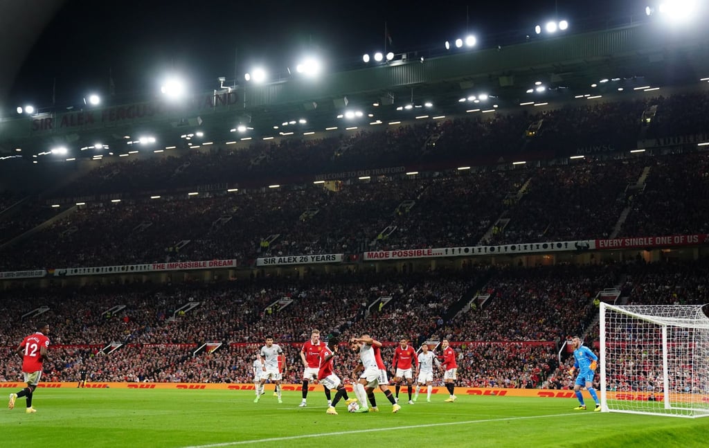 Ein Spiel in der Premier League bevor die Liga wegen des Todes von Queen Elizabeth II. für einige Tage unterbrochen wurde.