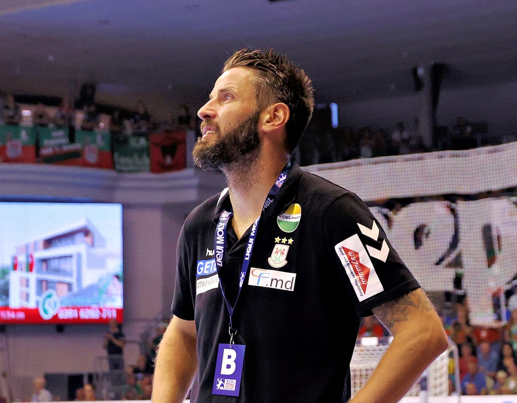SCM-Trainer Bennet Wiegert muss vor dem Spiel in Bukarest auch kräftig rätseln.