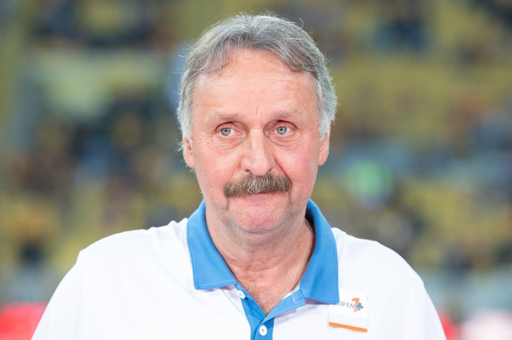 Peter Neururer betreute den VfL Bochum während seiner langen Trainerkarriere zweimal.
