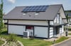 Solaranlagen zum Heizen eines Gebäudes werden fast immer mit anderen Heizungen kombiniert.
