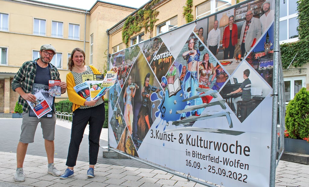 Ex-Kulturbotschafter Ronny Claus (l.) und Anja Topat-Geschke präsentieren die Vielfalt der Kunst- und Kulturwoche.