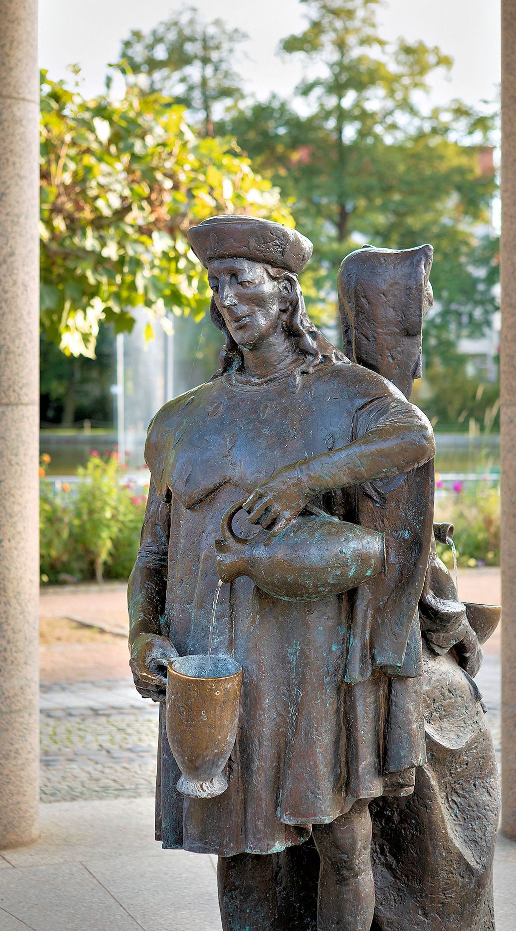 Aus dem Kurfürstenbrunnen kommt radonhaltiges Wasser.