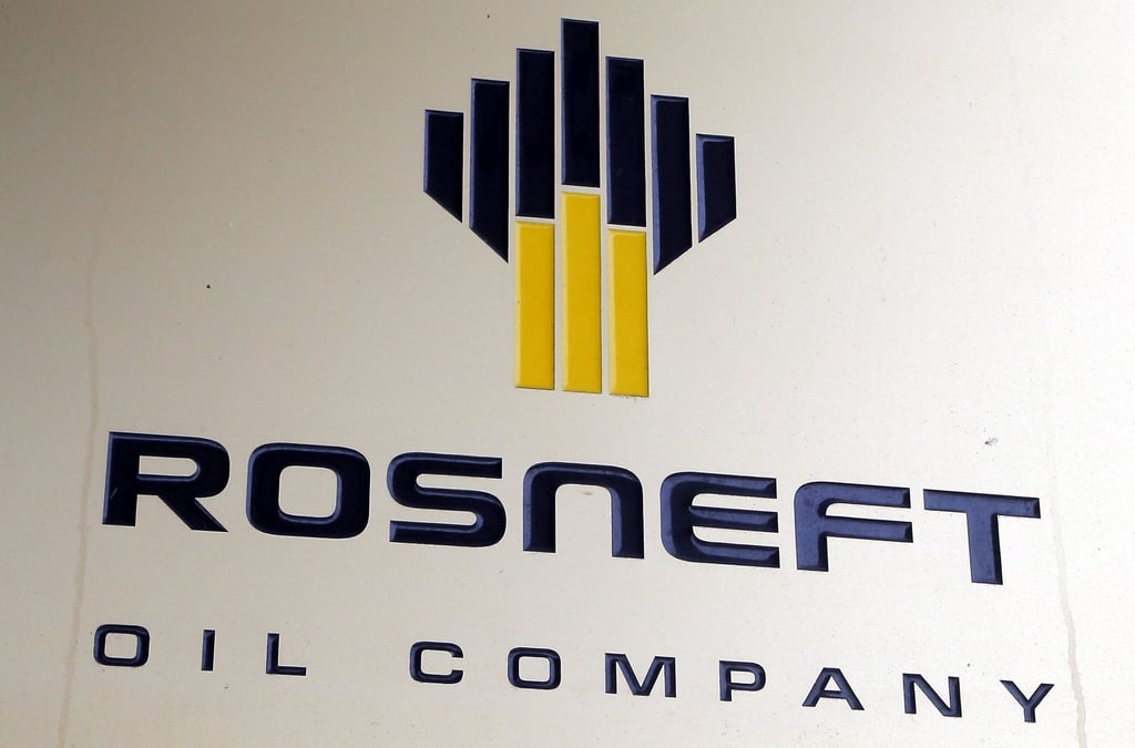 Der staatliche russische Ölkonzern Rosneft profitiert von den gestiegenen Preisen in Folge des Ukraine-Krieges.