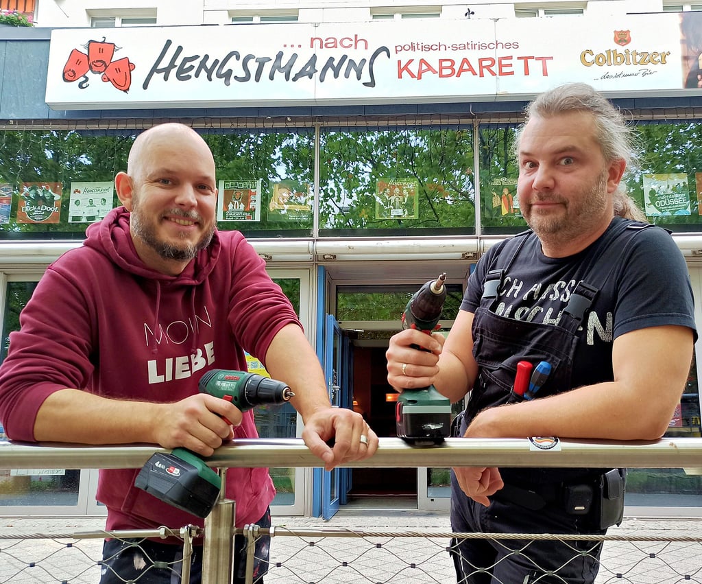Die Brüder Tobias und Sebastian Hengstmann hatten in den vergangenen Tagen noch alle Hände voll zu tun, um alles für die neue Spielzeit vorzubereiten. Am 16. September wird ein Eröffnungsfest gefeiert.