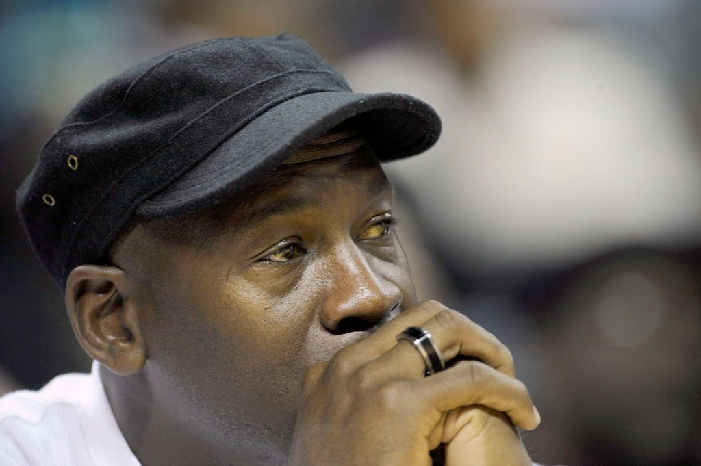 Ein Trikot von Michael Jordan hat auf einer Auktion einen Rekordpreis erzielt.