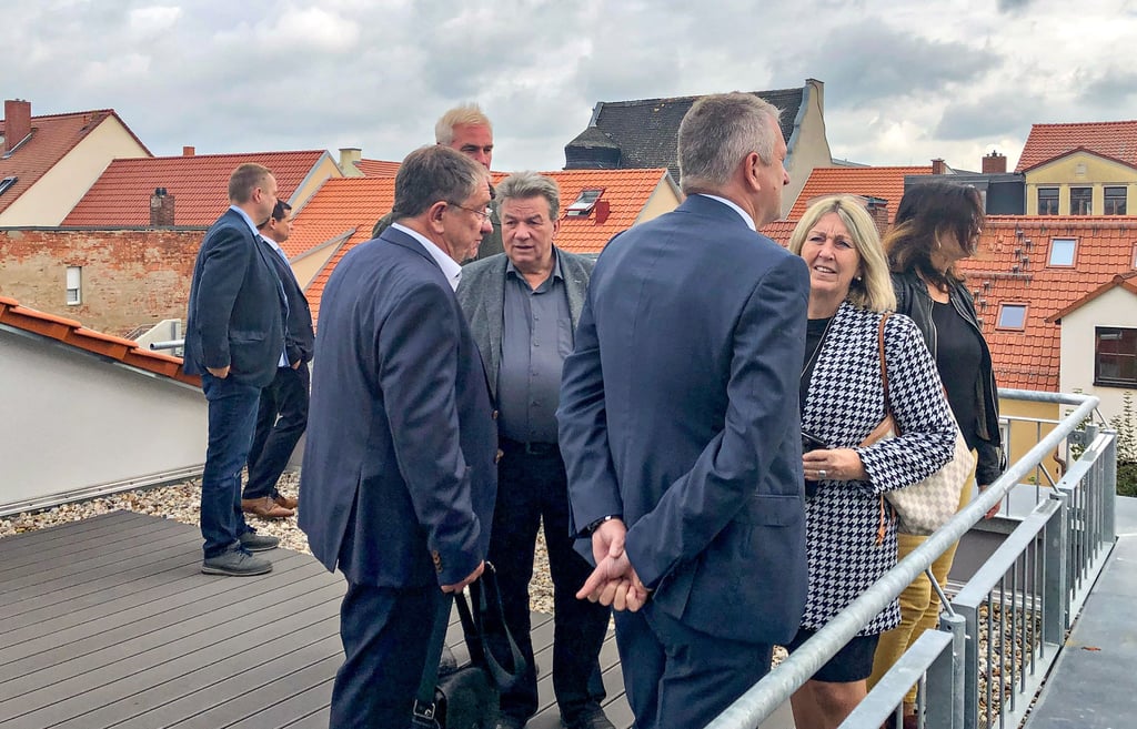 Blick über die Dächer der Altstadt - auch das ist möglich im „Idealen Quartier“, dank einer Dachterrasse.
