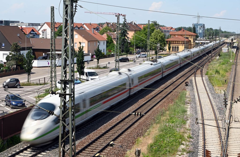 Wegen der geplanten Grundsanierung des Schienennetzes müssen sich Bahngäste in den kommenden Jahren auf Sperrungen einstellen.