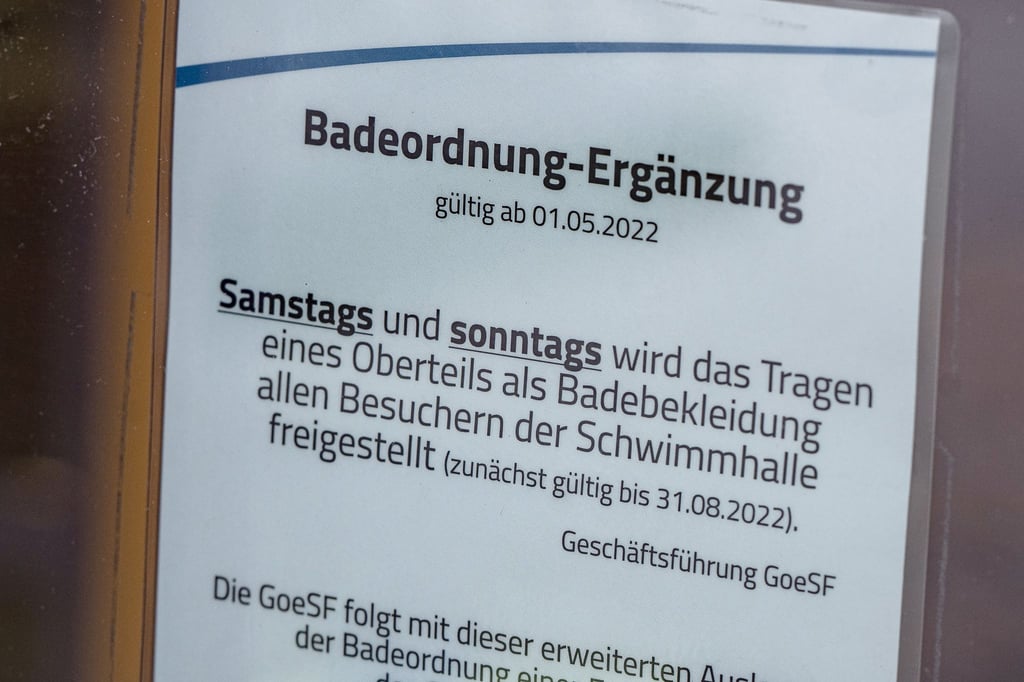 Die „Badeordnung-Ergänzug“ gilt nicht mehr: Nicht mehr nur an den Wochenenden, auch werktags dürfen die Menschen in Göttingen künftig schwimmen gehen.