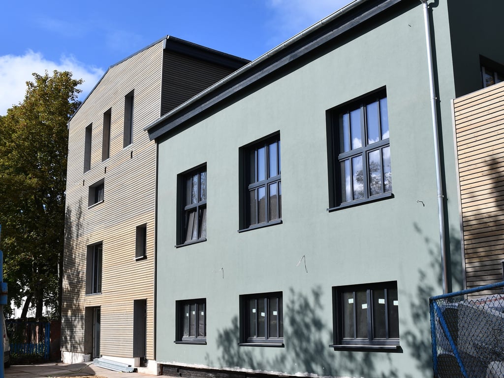 Das ehemalige Kesselhaus, was einst zur Schokoladenfabrik Becker gehörte, wird zum Atelier- und Bürogebäude.