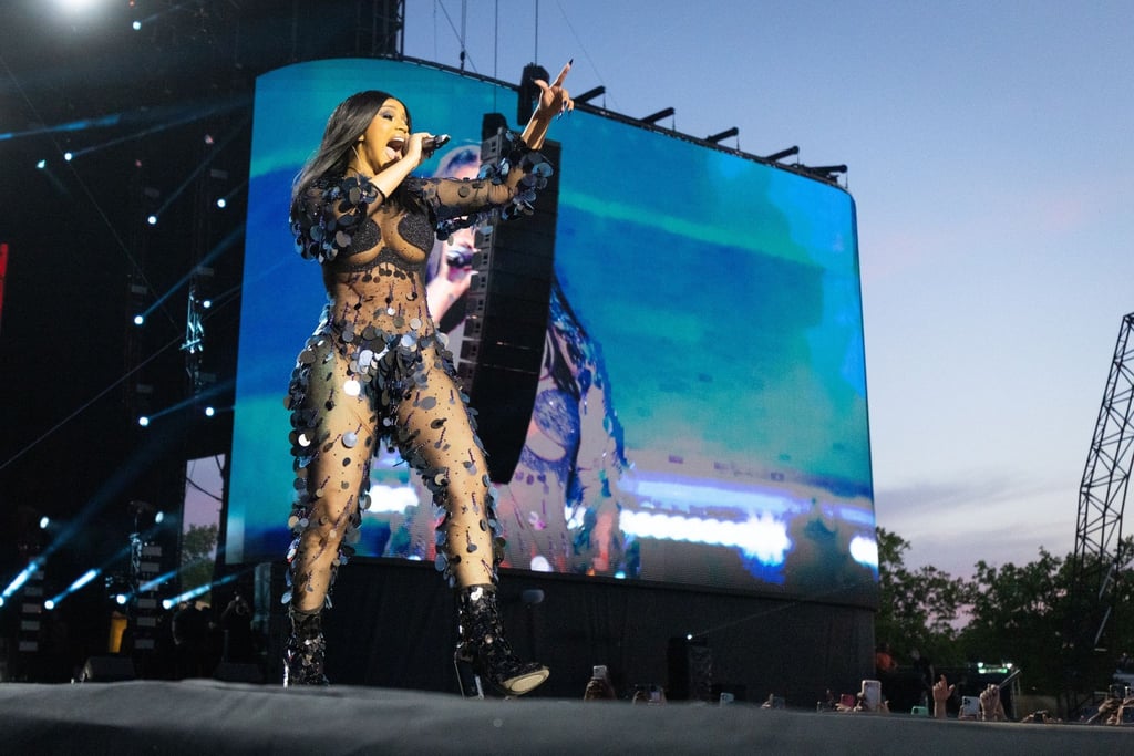 US-Rapperin Cardi B muss bald Sozialdienst leisten, weil sie zwei Frauen angegriffen hat.