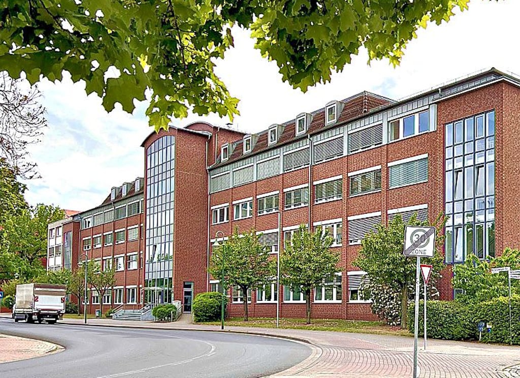 Mann soll Stieftöchter vergewaltigt haben Prozess in Dessau