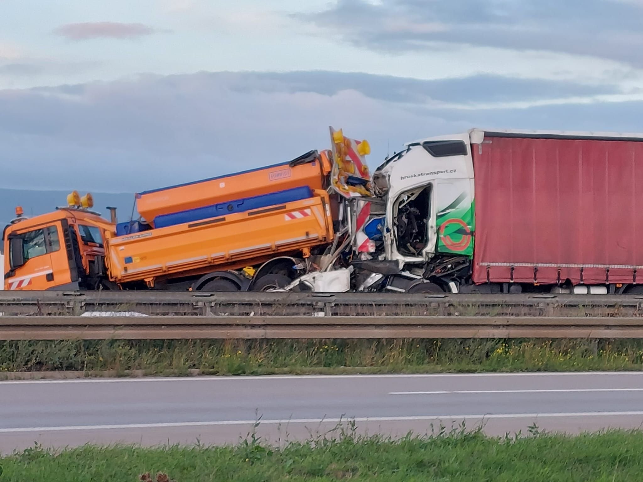 Unfall A38 Sangerhausen: Autobahn Lange Gesperrt - Lkw-Fahrer Tot