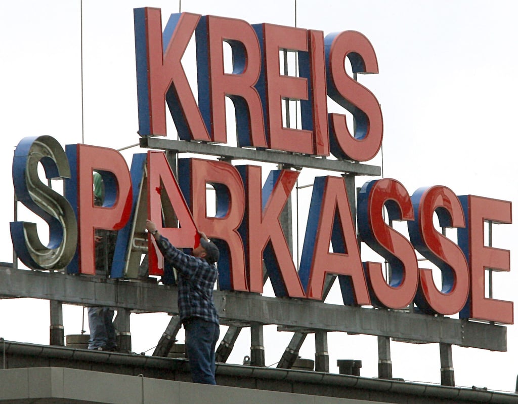 Der Kreissparkasse Düsseldorf sind fast eine Million Euro abhanden gekommen.
