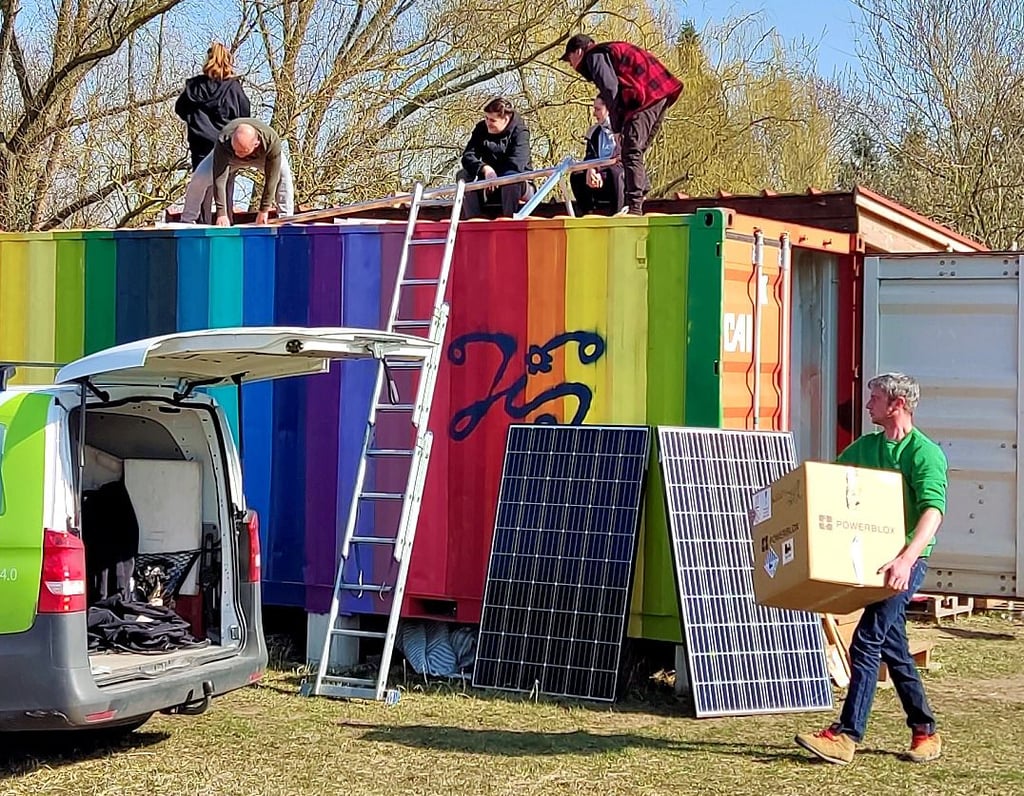 Die auf dem Gelände der Jeetzefarm aufgebauten Photovoltaikplatten sind über Ostern gestohlen worden.