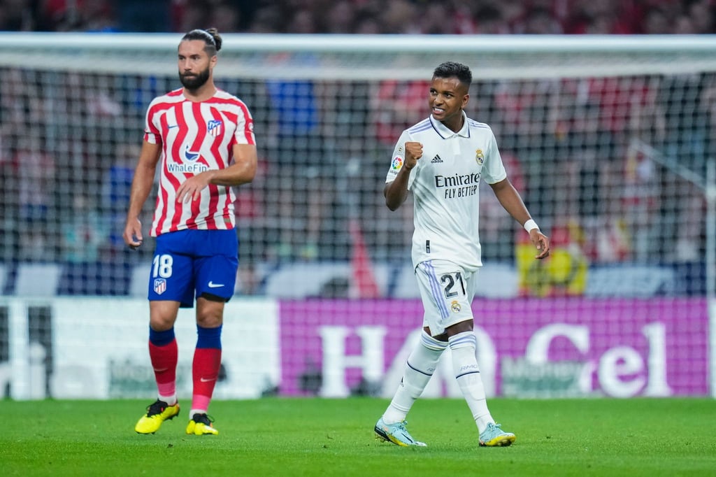 Reals Rodrygo (r) traf im Madrid-Derby zur Führung.