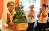 „Steimke feiert“, so war eine Veranstaltung überschrieben, die im Steimker Saal stattfand.  Im Mittelpunkt stand Elisabeth Bratke (links). 