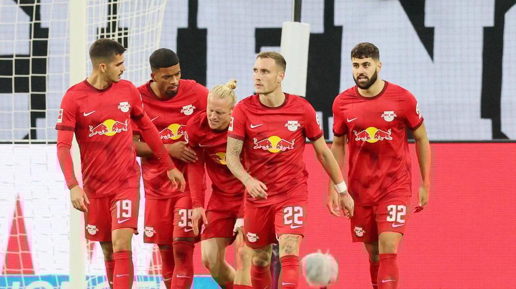 Schwer gezeichnet in Gladbach: Die RB-Profis Silva, Henrichs, Schlager, Raum, Gvardiol (v.l.)