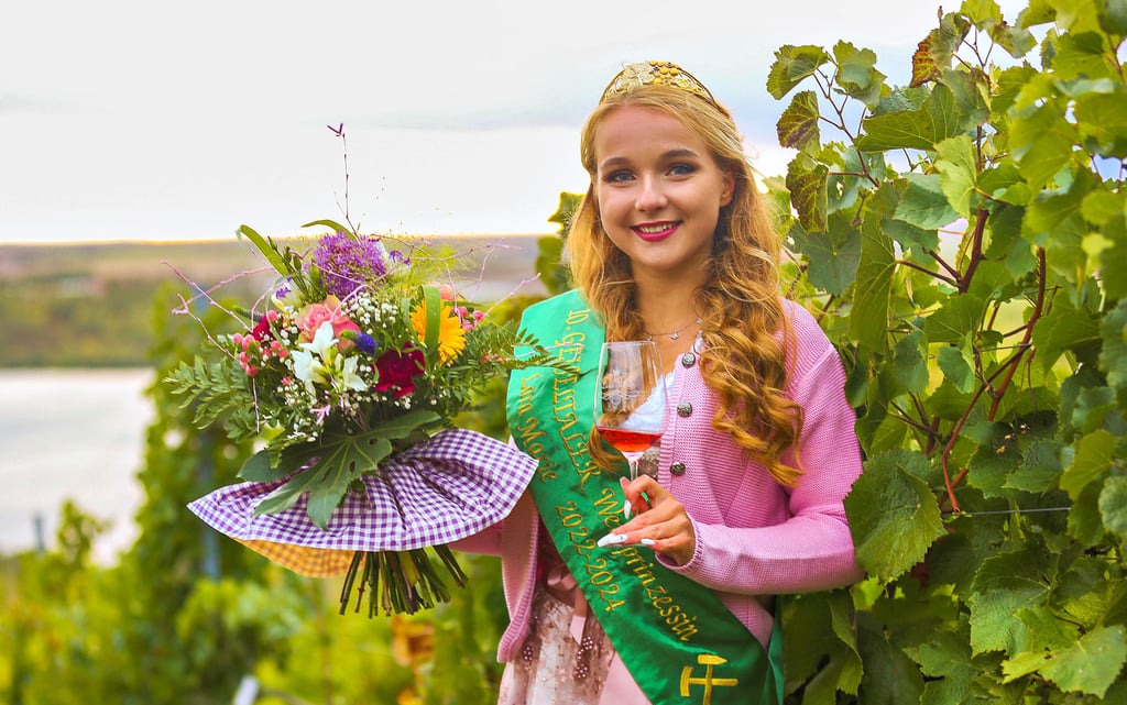 Lara Marie Werner wurde am Samstagabend zur 10. Geiseltaler Weinprinzessin gekrönt.
