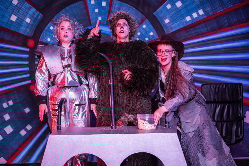 Musicalinszenierung Mayday des Jugendclubs Musical des Theaters der Altmark: Am 17. September 2022 feierte das Stück seine Uraufführung in Stendal.