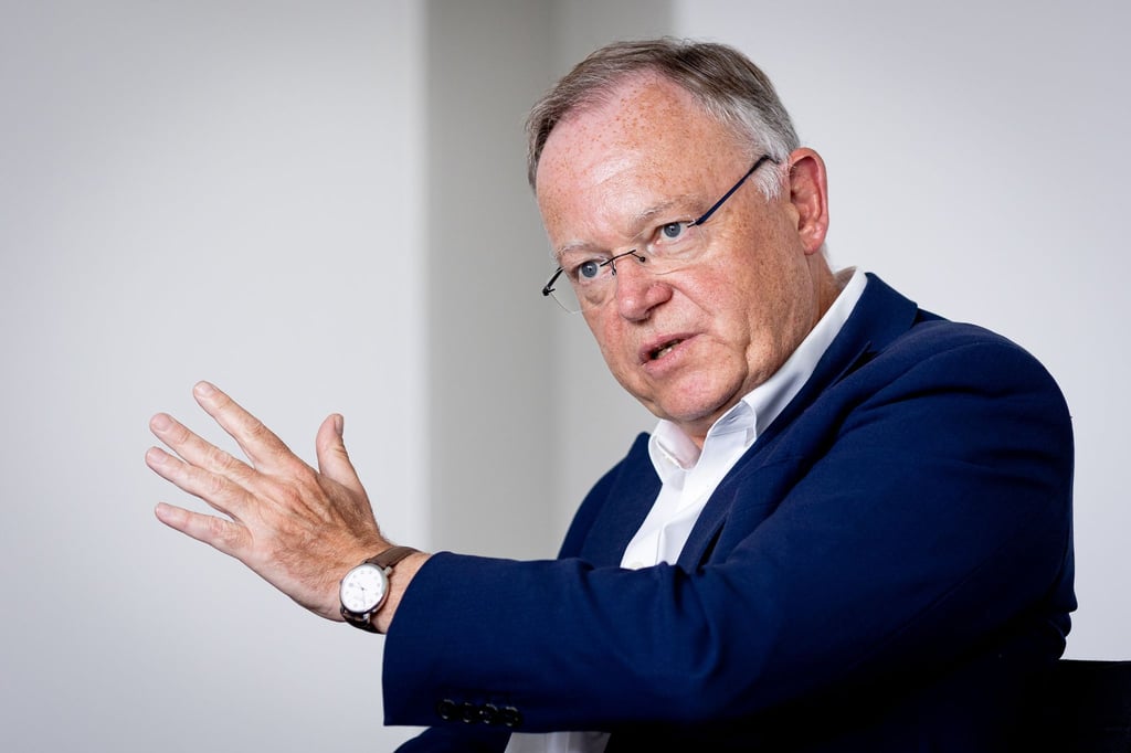 Stephan Weil (SPD), Ministerpräsident von Niedersachsen, spricht.