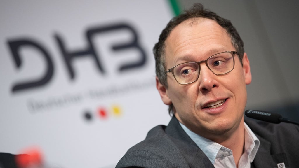 Vorsitzender des Handballbundes Mark Schober sieht monetären Gewinn bei Handball als zweitranig an, wichtiger sei für den Sport zu werben.